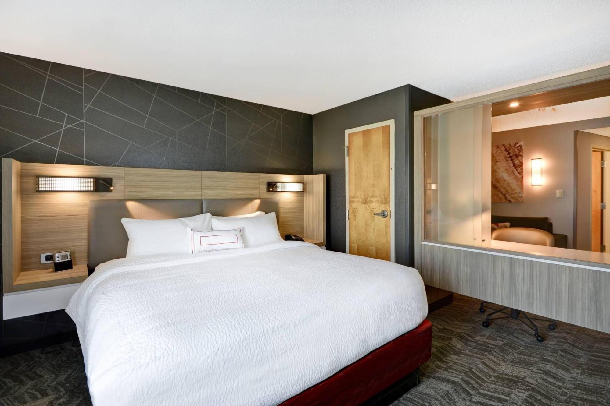 Springhill Suites By Marriott Indianapolis Airport/Плейнфилд Экстерьер фото